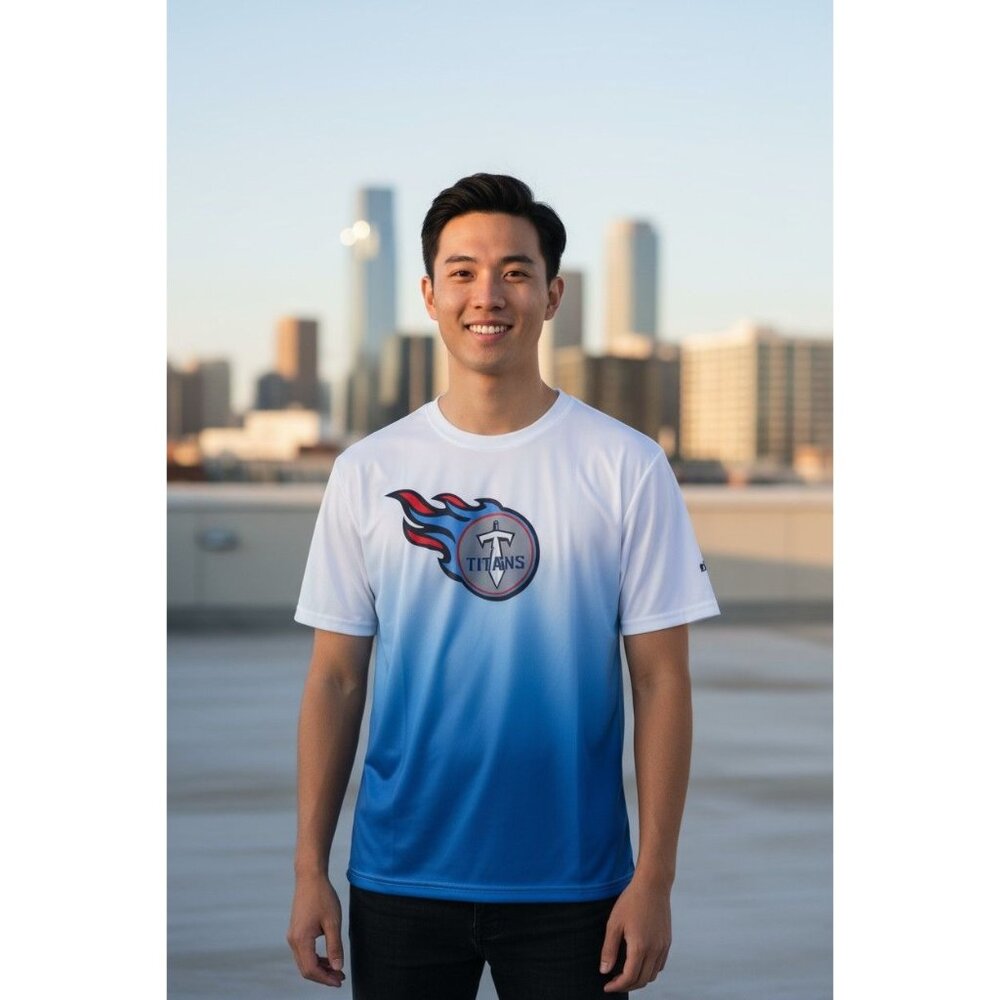 Tennessee Titans Mens Gradient T-Shirt Size Small
